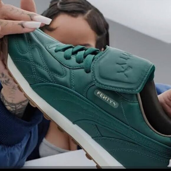 NWOT 2023 Puma Fenty x Wmns Avanti L 'Dark Myrtle' Leather sz 7 NWOT - Picture 1 of 10